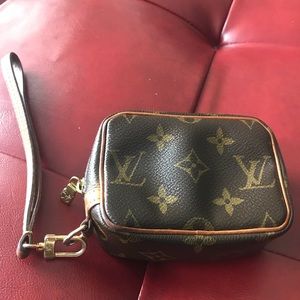 🔥 🔥Host Pick🔥🔥Authentic LV Trousse Pouch